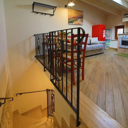 Casa Vacanze La Portella 丰迪 外观 照片