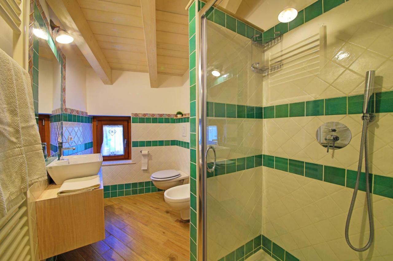 Casa Vacanze La Portella 丰迪 外观 照片