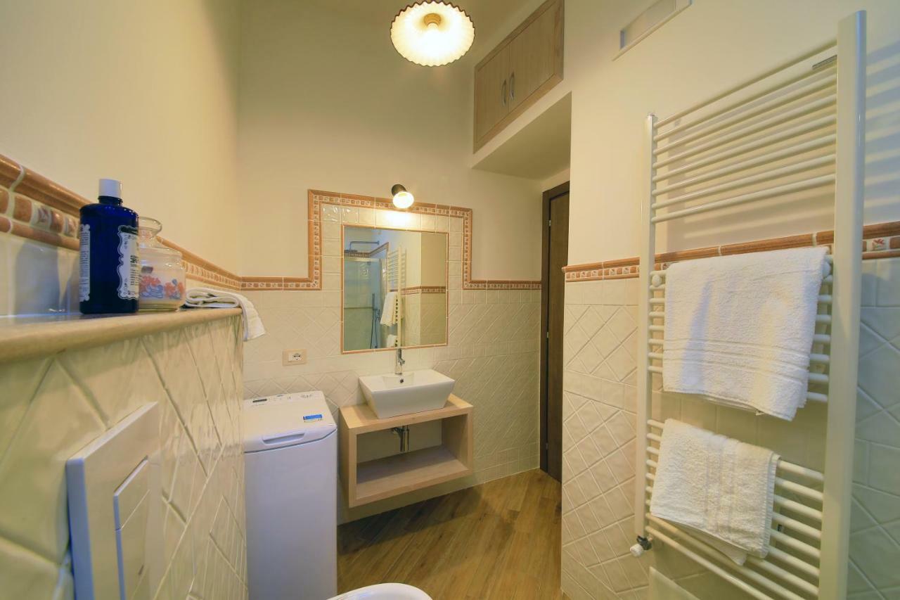 Casa Vacanze La Portella 丰迪 外观 照片